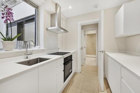 undefined, Kinnerton Yard, London