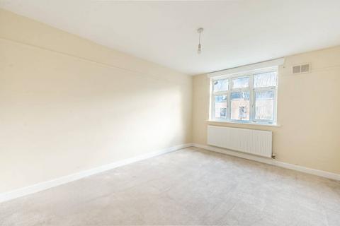 undefined, Methuen Close, Edgware, HA8
