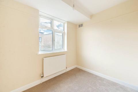 undefined, Methuen Close, Edgware, HA8