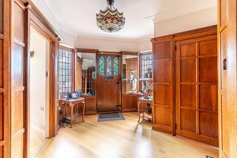 undefined, Canons Drive, Edgware, HA8