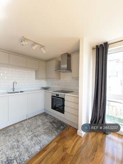2 bedroom flat to rent, Vellacot Close, Cardiff, CF10