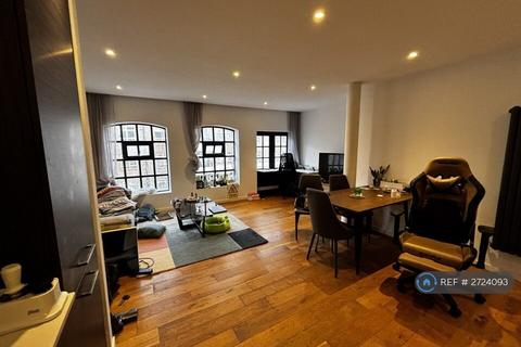 undefined, Queens Row, London, SE17