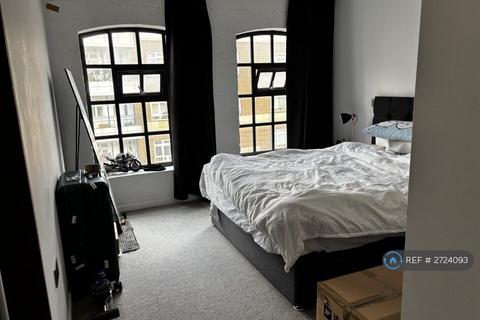 undefined, Queens Row, London, SE17
