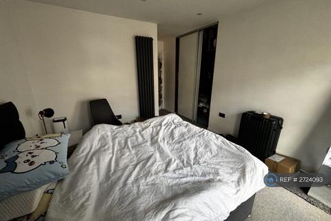 undefined, Queens Row, London, SE17