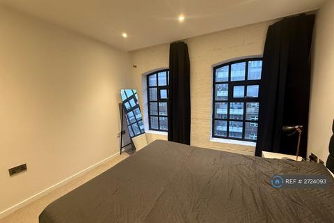 1 bedroom flat to rent, Queens Row, London, SE17