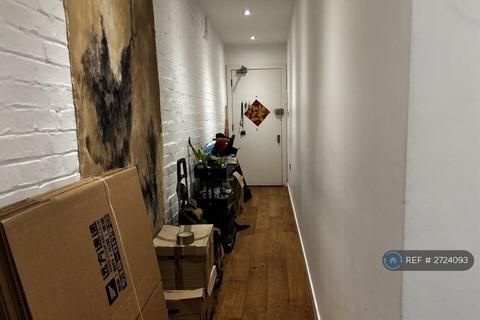 1 bedroom flat to rent, Queens Row, London, SE17
