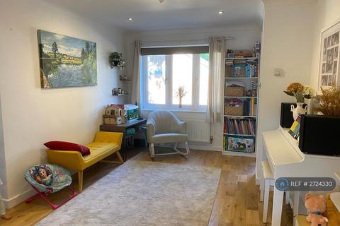 undefined, Kerry Close, Fleet, GU51