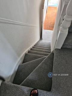 2 bedroom flat to rent, Edinburgh Road, London, E17