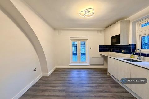 undefined, St. Stephens Crescent, London, W2