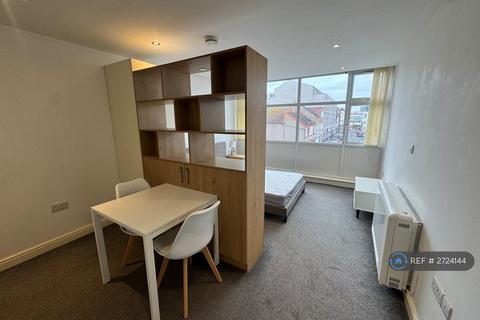 Studio to rent, Cleveland Street, Doncaster, DN1