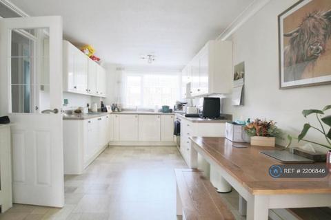 undefined, Kestrel Avenue, Bransholme, Hull, HU7