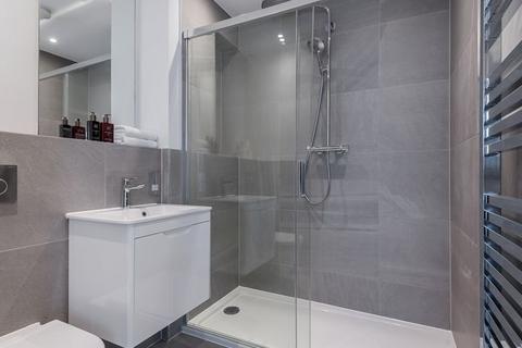 3 bedroom flat to rent, London W6