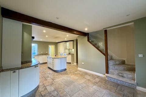 undefined, Horns Lane, Broad Town, SN4