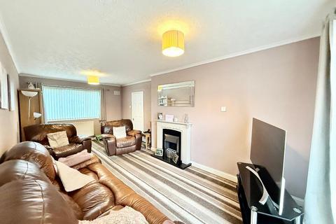 undefined, Catherall Road, Icknield, Luton, Bedfordshire, LU3 2HW