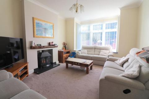 3 bedroom semi-detached house for sale, Luton LU4