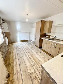 2 bedroom cottage to rent, Station Road, South Brent