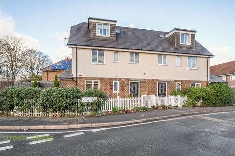 undefined, Haslemere Avenue, Mitcham, Surrey, CR4