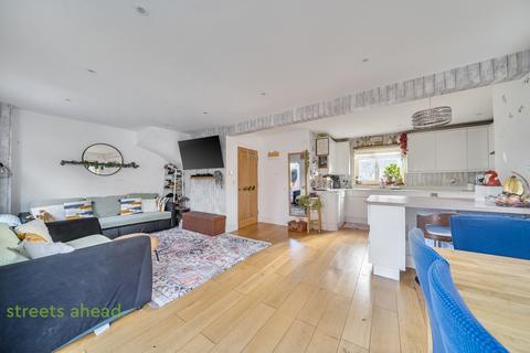 undefined, Haslemere Avenue, Mitcham, Surrey, CR4