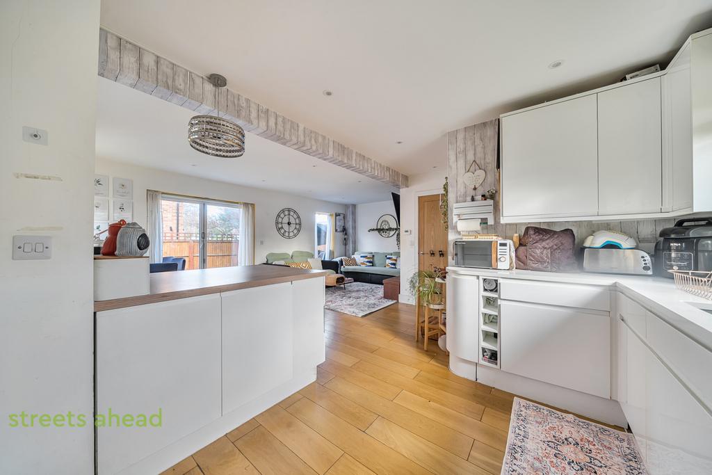 65e18c93-1777-483...