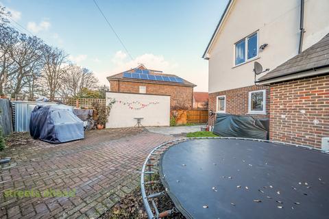 undefined, Haslemere Avenue, Mitcham, Surrey, CR4