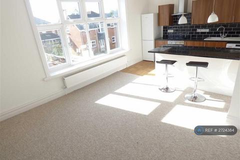 1 bedroom flat to rent, Richmond Park Road, Bournemouth, BH8