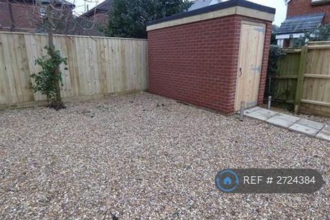 1 bedroom flat to rent, Richmond Park Road, Bournemouth, BH8