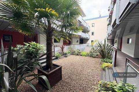 undefined, Park View, Cardiff, CF10