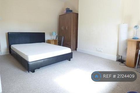 1 bedroom flat to rent, Lansdowne Crescent, Bournemouth, BH1