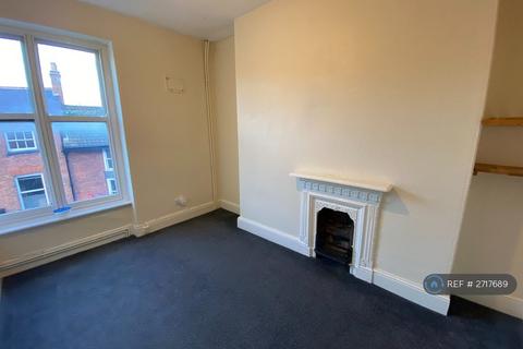 3 bedroom flat to rent, Market Place, Melton Mowbray, LE13