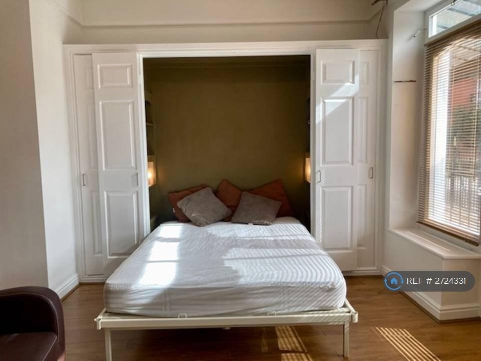 Drop Down Bed In Lounge