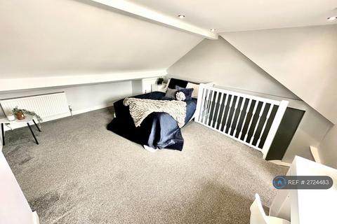 undefined, Hythe Road, Swindon, SN1