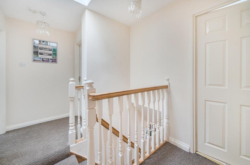 1387290 18 693801...