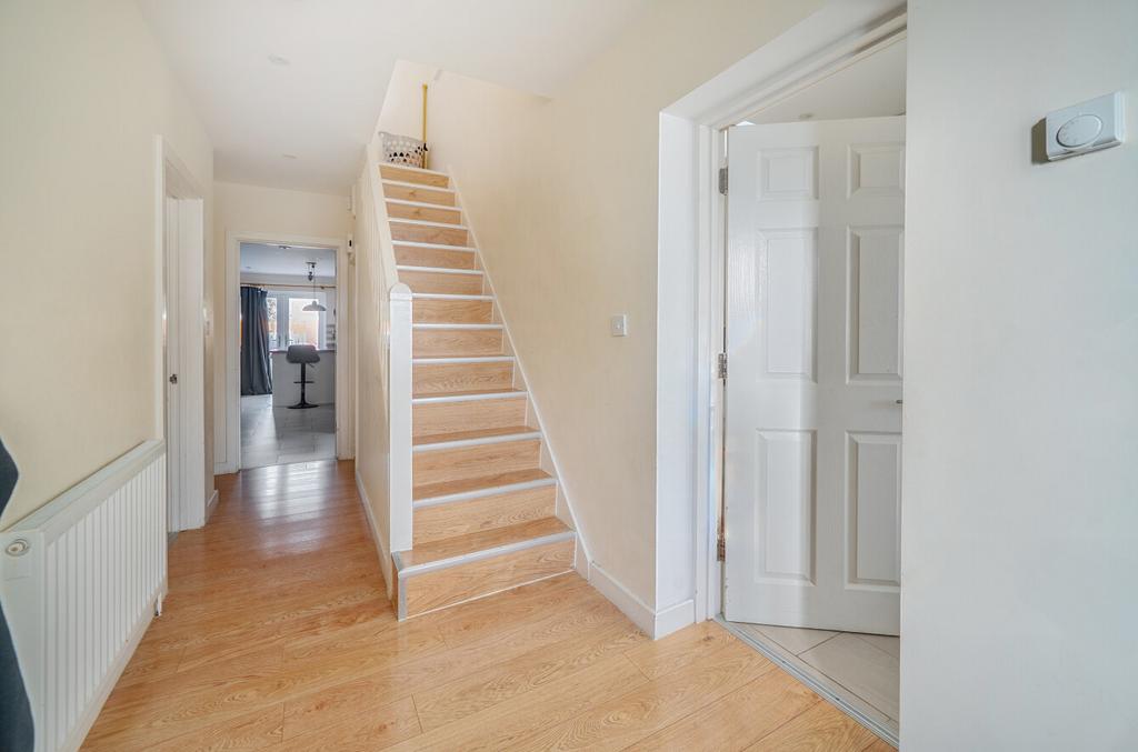 1387287 24 693974...