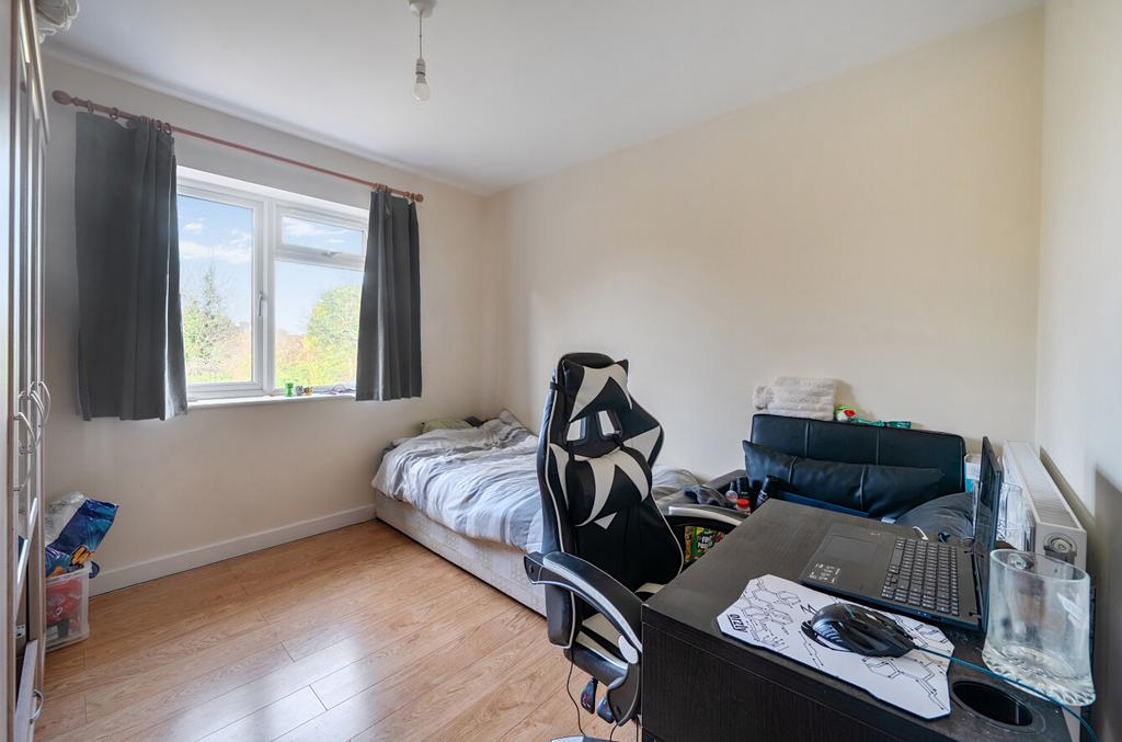 1387287 30 693974...