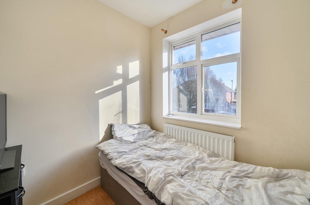 1387287 36 693975...