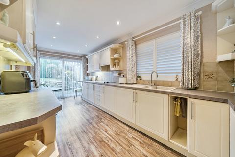 undefined, London Road, Bedfordshire LU6