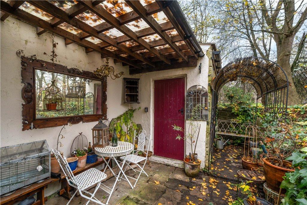 Rear Courtyard