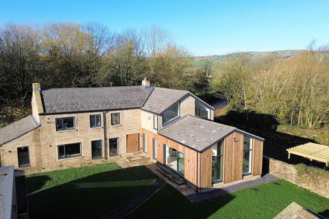5 bedroom detached house for sale, Broadfields, Huddersfield, HD7 5UD