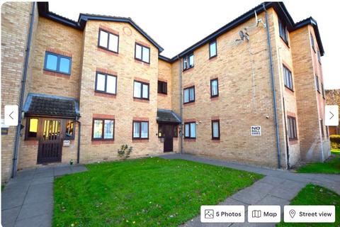 undefined, Pittman Gardens, Ilford