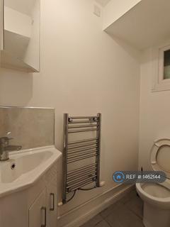 3 bedroom detached house to rent, Stonea Close, Reading, RG6
