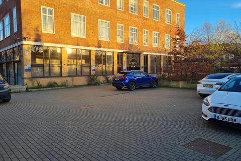 Office for sale, 26 Whitefriars Av Harrow HA3 5RN