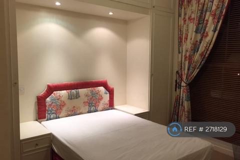 2 bedroom flat to rent, Connaught House, London, W9