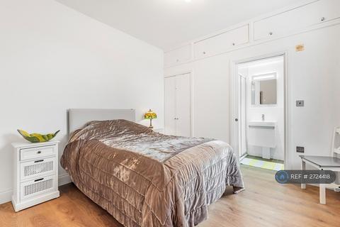 undefined, Station Terrace, Hitchin, SG4