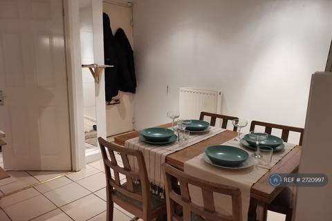 1 bedroom flat to rent, Darcy House, London, E8