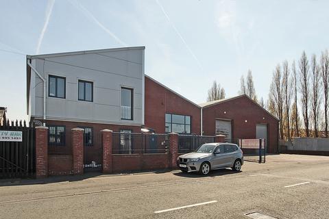 Warehouse to rent - 2 Yardley Rd Liverpool L33 7SS