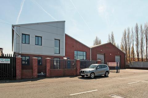 Warehouse to rent, 2 Yardley Rd Liverpool L33 7SS