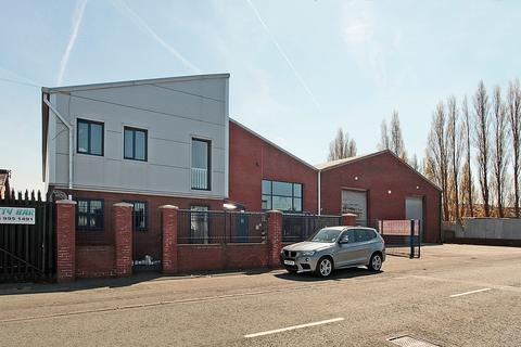 Warehouse to rent, 2 Yardley Rd Liverpool L33 7SS