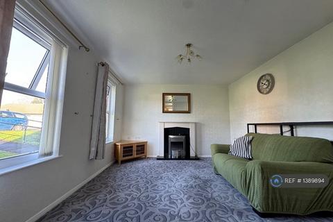 2 bedroom flat to rent, Coniston Road, Patchway, Bristol, BS34