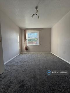 2 bedroom flat to rent, Coniston Road, Patchway, Bristol, BS34