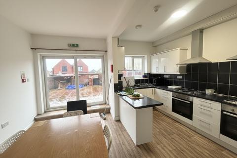 6 bedroom house to rent, Nottingham NG7